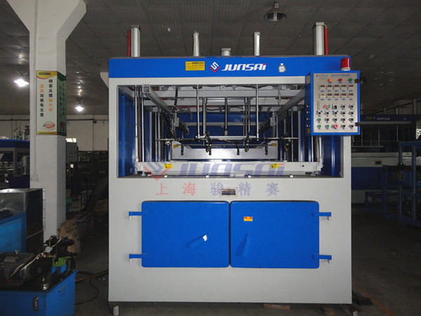 單頭厚片<a href=http://www.jacklp.cn/ target=_blank class=infotextkey>吸塑機</a>1.jpg